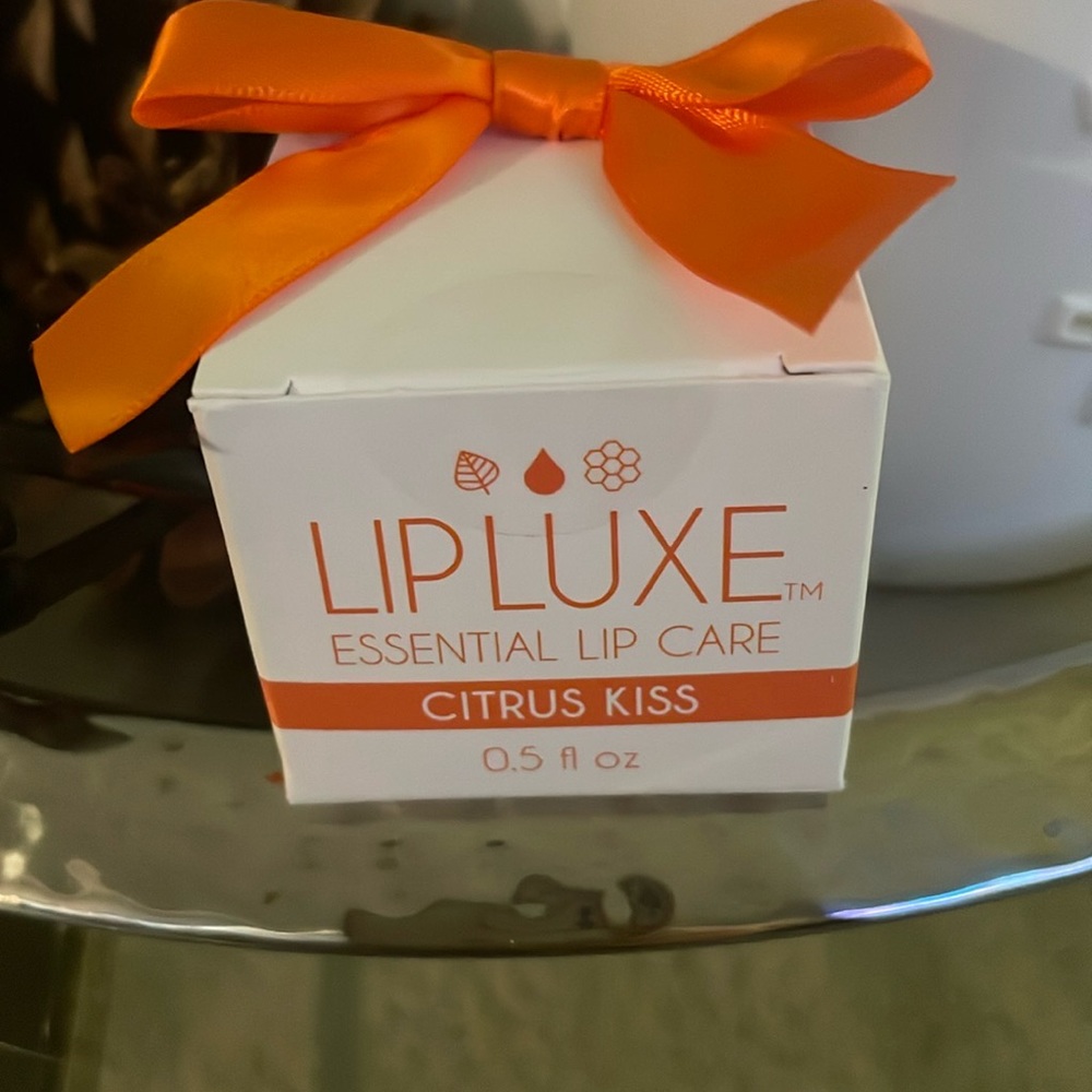 NEW Mizzi Cosmetics~ LIP Luxe Balm~ ~